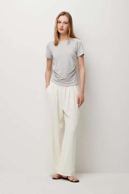 https://img.benettonmall.com/PARTS/KS/26S/SATS84631BL_MB_D5.jpg?cb=1782918151