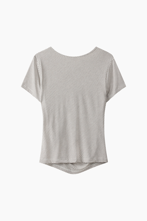 https://img.benettonmall.com/PARTS/KS/26S/SATS84631BR_MB_D11.jpg?cb=1782918151