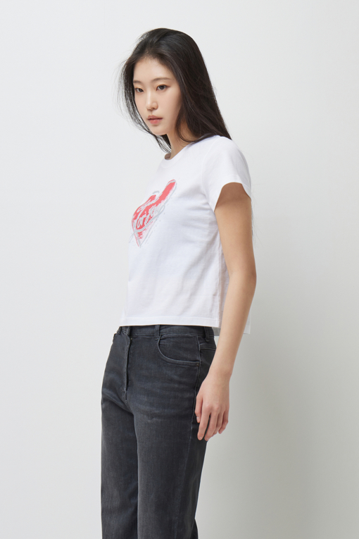 https://img.benettonmall.com/PARTS/KS/26S/SATSE2611WH_MB_D1.jpg?cb=1782918151