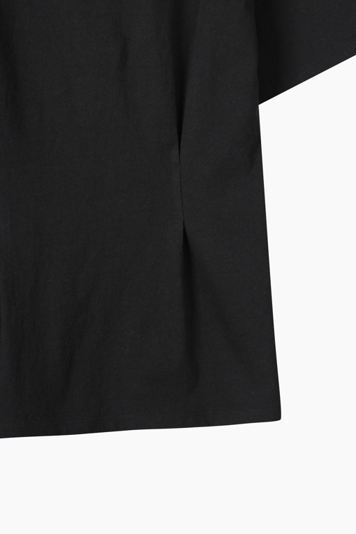 https://img.benettonmall.com/PARTS/KS/26S/SATSE3631BK_MB_D15.jpg?cb=1778668868