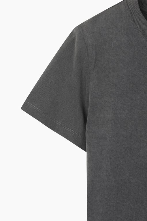 https://img.benettonmall.com/PARTS/KS/26S/SATSE4631DG_MB_D14.jpg?cb=1778668868