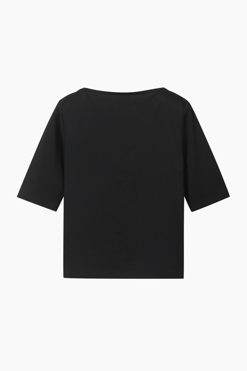 https://img.benettonmall.com/PARTS/KS/26S/SATSE5631BK_MB_D11.jpg?cb=1778668868