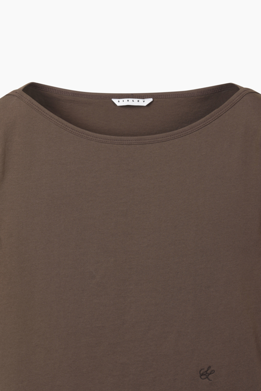 https://img.benettonmall.com/PARTS/KS/26S/SATSE5631BR_MB_D12.jpg?cb=1778668868
