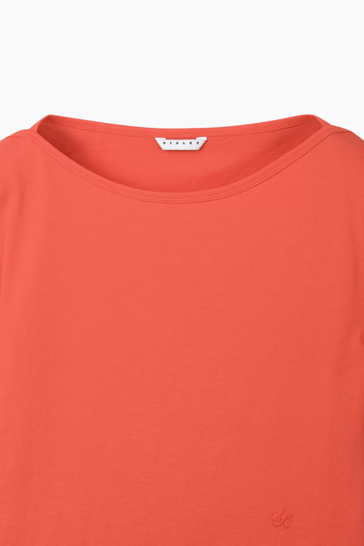 https://img.benettonmall.com/PARTS/KS/26S/SATSE5631RD_MB_D12.jpg?cb=1778668868