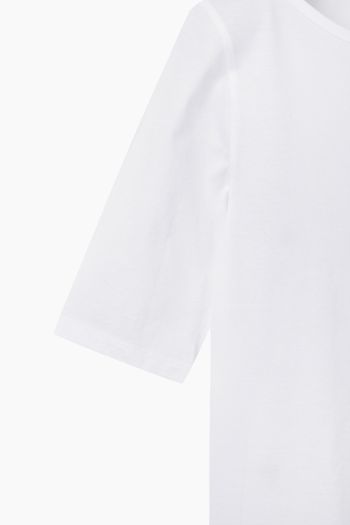 https://img.benettonmall.com/PARTS/KS/26S/SATSE5631WH_MB_D13.jpg?cb=1778668868