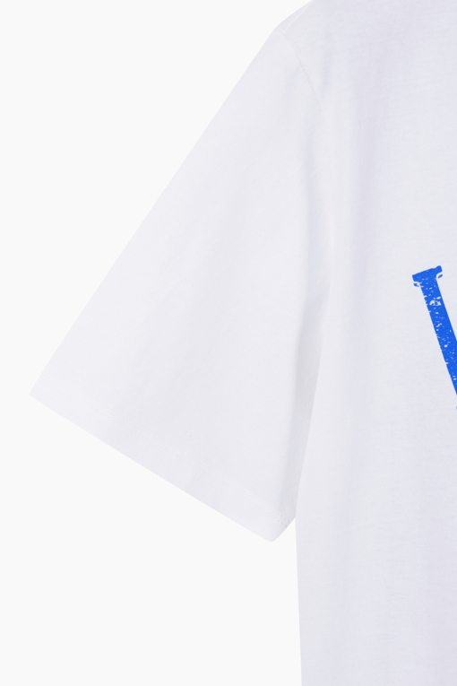 https://img.benettonmall.com/PARTS/KS/26S/SATSE6631WH_MB_D13.jpg?cb=1778668868