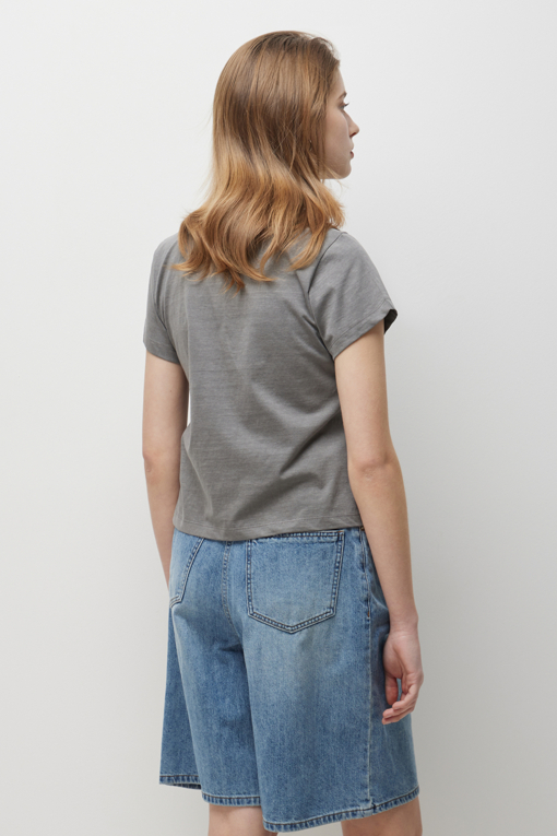 https://img.benettonmall.com/PARTS/KS/26S/SATSE7631GR_MB_D2.jpg?cb=1778668868