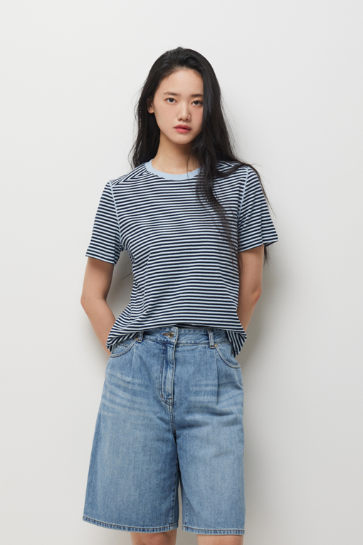 https://img.benettonmall.com/PARTS/KS/26S/SATSE8631BL_MB_D0.jpg?cb=1782918151