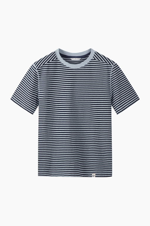 https://img.benettonmall.com/PARTS/KS/26S/SATSE8631BL_MB_D10.jpg?cb=1778668868