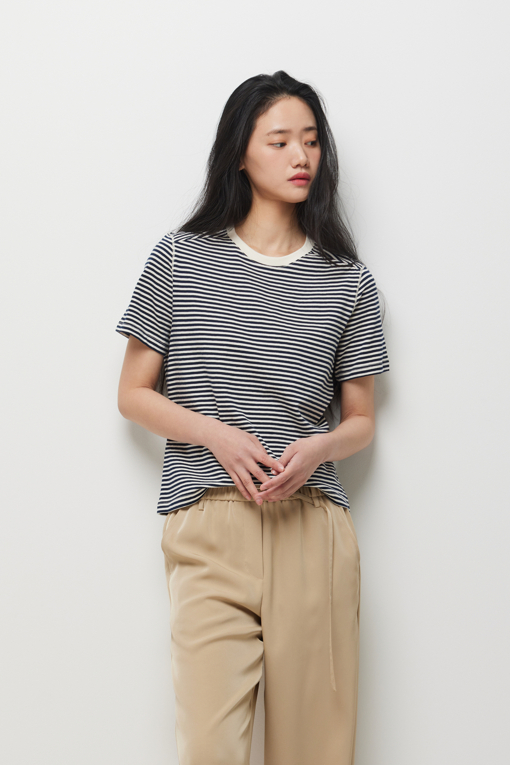 https://img.benettonmall.com/PARTS/KS/26S/SATSE8631NY_MB_D0.jpg?cb=1782918151