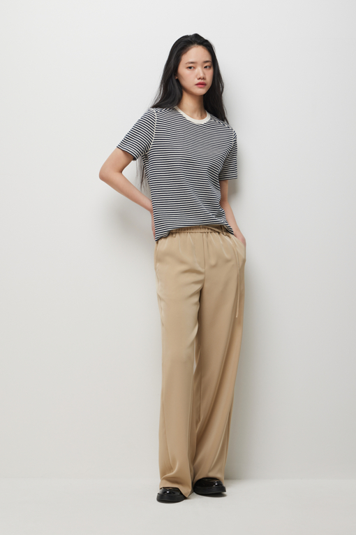 https://img.benettonmall.com/PARTS/KS/26S/SATSE8631NY_MB_D5.jpg?cb=1778668868