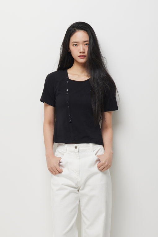 https://img.benettonmall.com/PARTS/KS/26S/SATSE9631BK_MB_D0.jpg?cb=1782918151