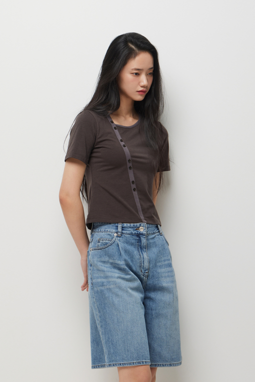 https://img.benettonmall.com/PARTS/KS/26S/SATSE9631DW_MB_D1.jpg?cb=1778668868