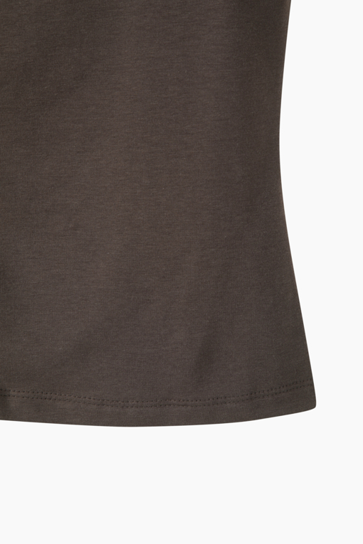 https://img.benettonmall.com/PARTS/KS/26S/SATSE9631DW_MB_D15.jpg?cb=1778668868