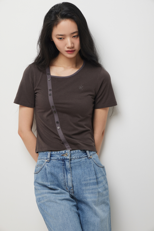 https://img.benettonmall.com/PARTS/KS/26S/SATSE9631DW_MB_D3.jpg?cb=1778668868