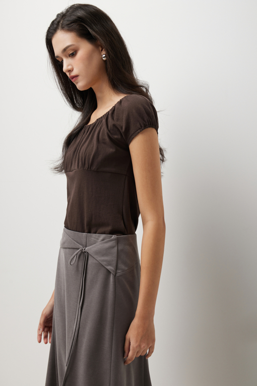 https://img.benettonmall.com/PARTS/KS/26S/SATSZ1631BR_MB_D6.jpg?cb=1777643535