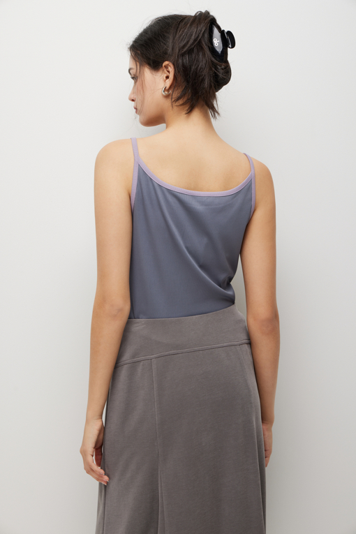 https://img.benettonmall.com/PARTS/KS/26S/SATSZ2631GR_MB_D4.jpg?cb=1777643535