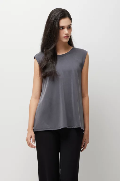 https://img.benettonmall.com/PARTS/KS/26S/SATSZ3631DG_MB.jpg?cb=1777643535