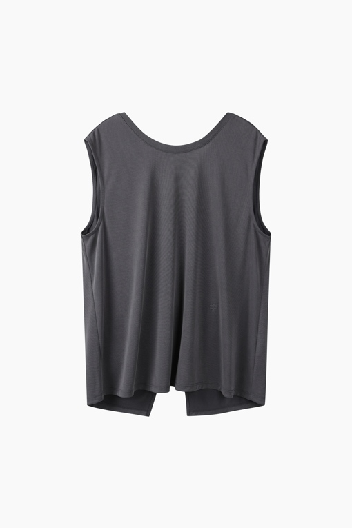 https://img.benettonmall.com/PARTS/KS/26S/SATSZ3631DG_MB_D10.jpg?cb=1777643535