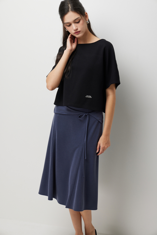 https://img.benettonmall.com/PARTS/KS/26S/SATSZ4631BK_MB_D5.jpg?cb=1777643535