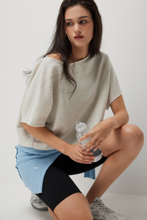 https://img.benettonmall.com/PARTS/KS/26S/SATSZ4631LG_MB_D8.jpg?cb=1777643535