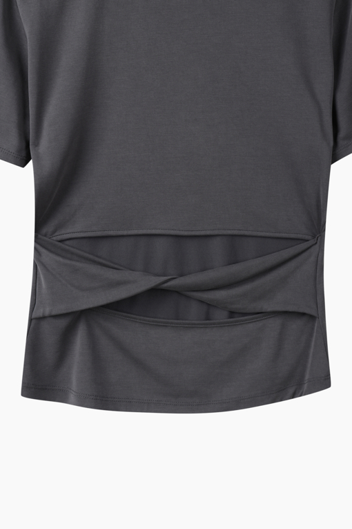 https://img.benettonmall.com/PARTS/KS/26S/SATSZ5631DG_MB_D14.jpg?cb=1777643535