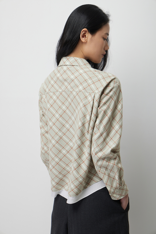 https://img.benettonmall.com/PARTS/KS/26S/SAWS20611KA_MB_D4.jpg?cb=1782918151