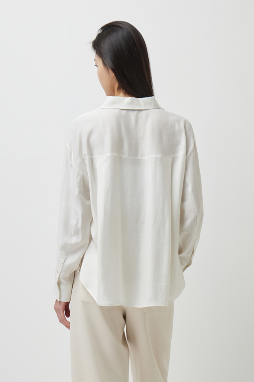 https://img.benettonmall.com/PARTS/KS/26S/SAWS21611IV_MB_D2.jpg?cb=1782918151