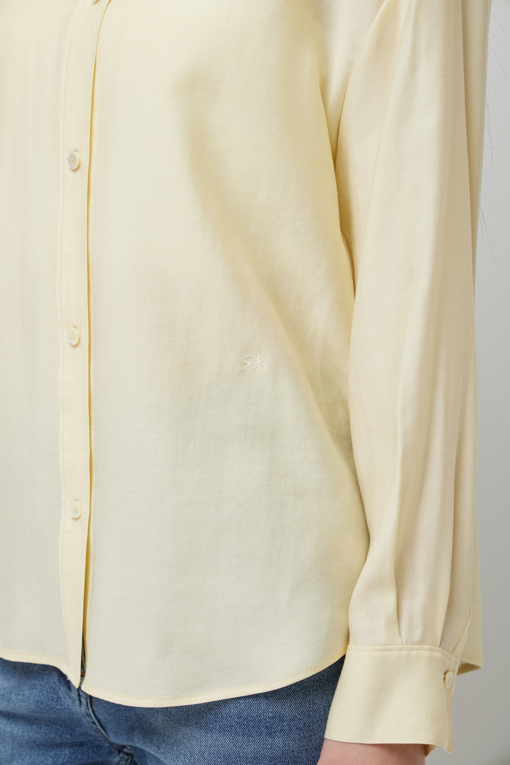 https://img.benettonmall.com/PARTS/KS/26S/SAWS21611YE_MB_D4.jpg?cb=1782918151