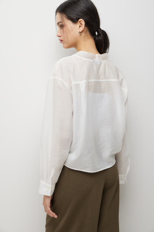 https://img.benettonmall.com/PARTS/KS/26S/SAWS34631WH_MB_D4.jpg?cb=1782918151