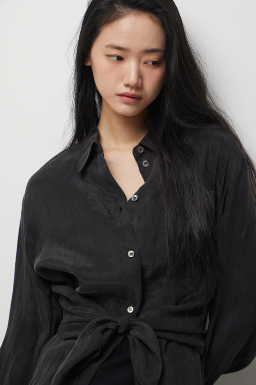 https://img.benettonmall.com/PARTS/KS/26S/SAWS37631BK_MB_D4.jpg?cb=1782918151