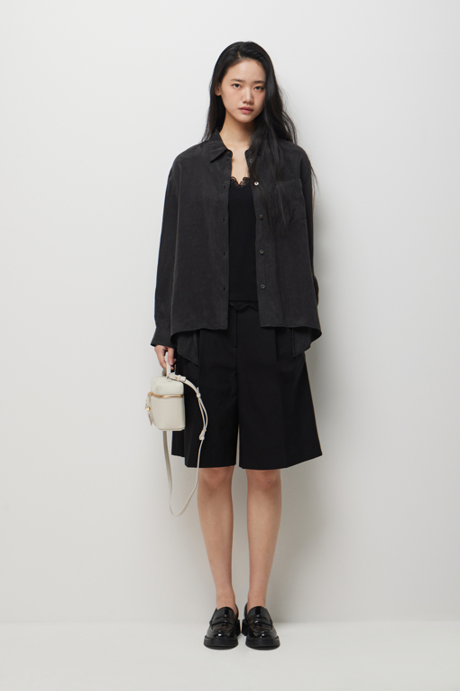 https://img.benettonmall.com/PARTS/KS/26S/SAWS37631BK_MB_D6.jpg?cb=1782918151