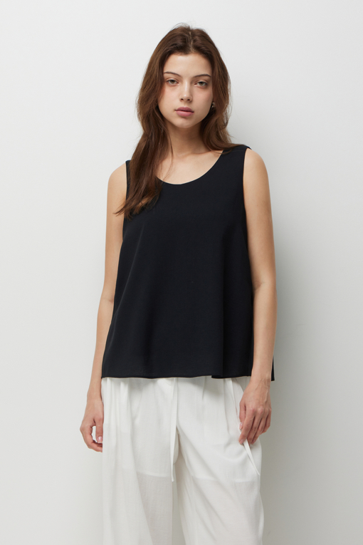https://img.benettonmall.com/PARTS/KS/26S/SAWS39631BK_MB_D0.jpg?cb=1782918151