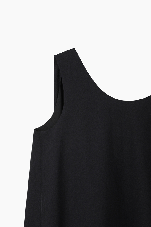 https://img.benettonmall.com/PARTS/KS/26S/SAWS39631BK_MB_D3.jpg?cb=1778668868