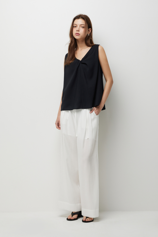 https://img.benettonmall.com/PARTS/KS/26S/SAWS39631BK_MB_D5.jpg?cb=1782918151