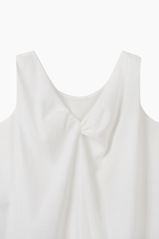 https://img.benettonmall.com/PARTS/KS/26S/SAWS39631WH_MB_D15.jpg?cb=1778668868
