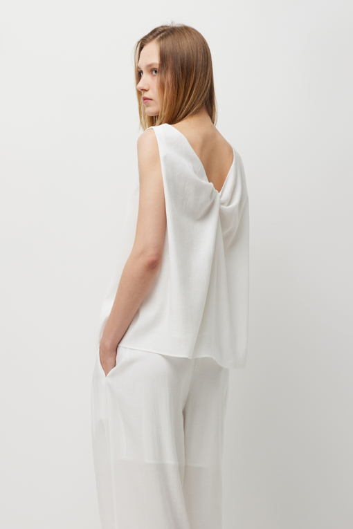 https://img.benettonmall.com/PARTS/KS/26S/SAWS39631WH_MB_D3.jpg?cb=1778668868