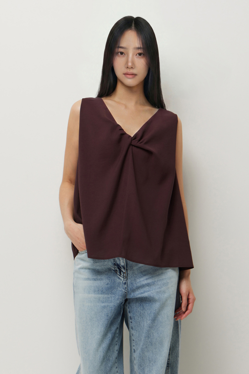 https://img.benettonmall.com/PARTS/KS/26S/SAWS39631WI_MB_D0.jpg?cb=1782918151