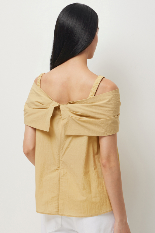 https://img.benettonmall.com/PARTS/KS/26S/SAWS48631BG_MB_D5.jpg?cb=1782918151