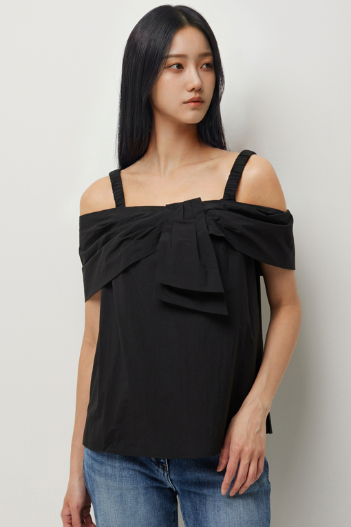https://img.benettonmall.com/PARTS/KS/26S/SAWS48631BK_MB_D3.jpg?cb=1782918151