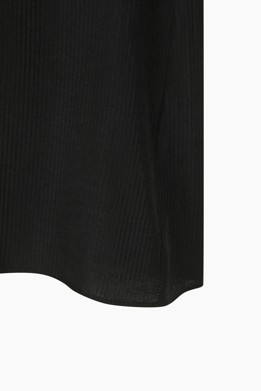 https://img.benettonmall.com/PARTS/KS/26S/SAWS49631BK_MB_D14.jpg?cb=1782918151