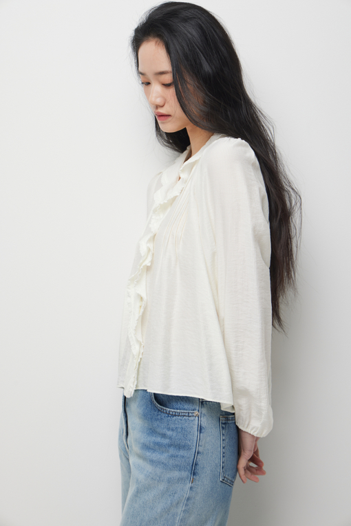 https://img.benettonmall.com/PARTS/KS/26S/SAWS49631IV_MB_D5.jpg?cb=1782918151