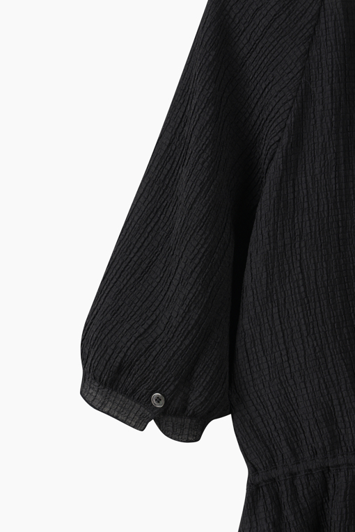 https://img.benettonmall.com/PARTS/KS/26S/SAWS50631BK_MB_D14.jpg?cb=1782918151