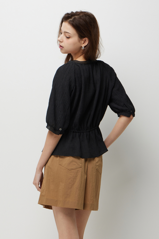 https://img.benettonmall.com/PARTS/KS/26S/SAWS50631BK_MB_D2.jpg?cb=1782918151