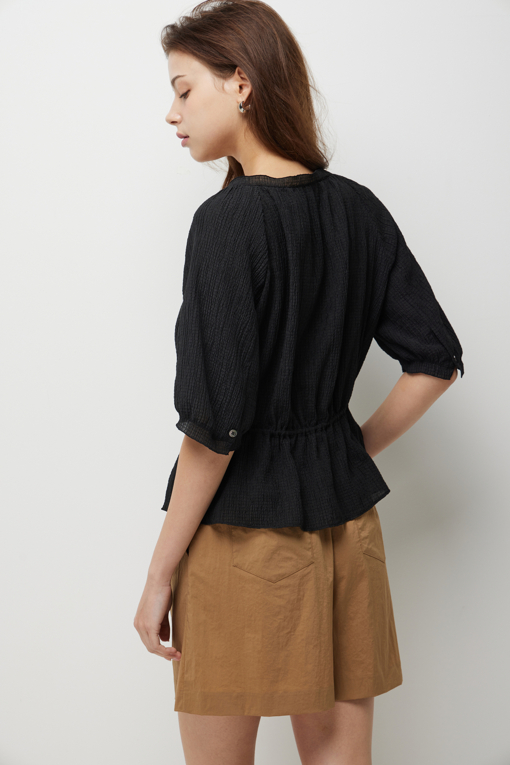 https://img.benettonmall.com/PARTS/KS/26S/SAWS50631BK_MB_D4.jpg?cb=1782918151