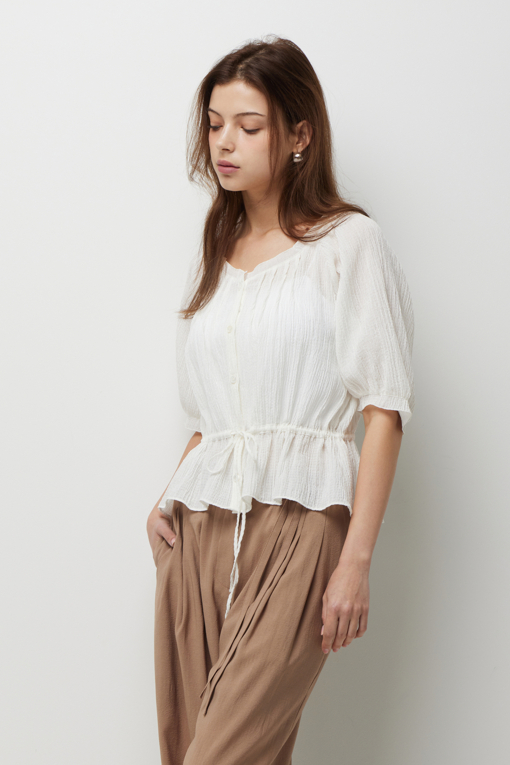 https://img.benettonmall.com/PARTS/KS/26S/SAWS50631WH_MB_D1.jpg?cb=1782918151