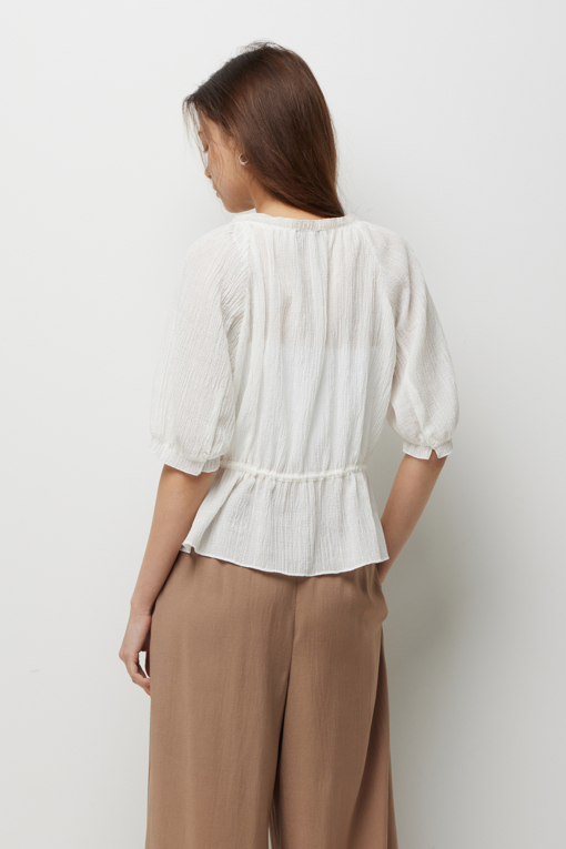 https://img.benettonmall.com/PARTS/KS/26S/SAWS50631WH_MB_D2.jpg?cb=1782918151