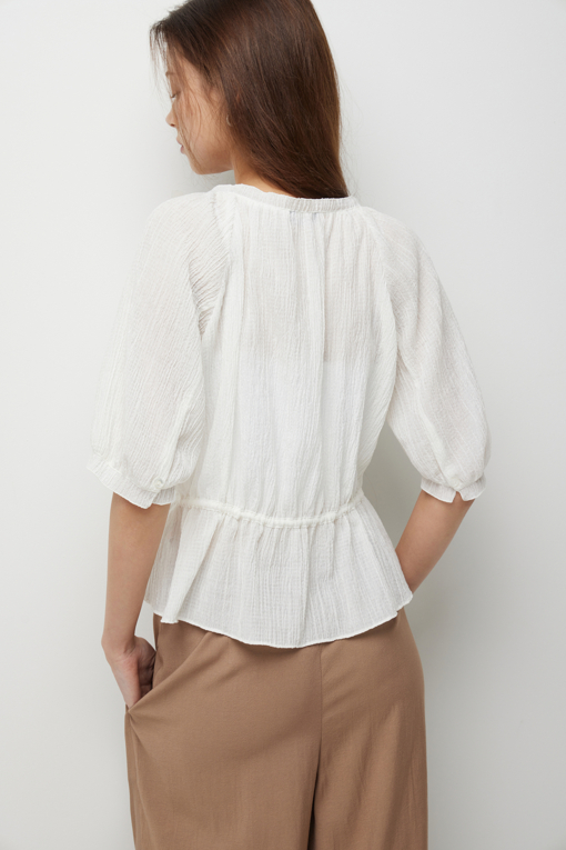 https://img.benettonmall.com/PARTS/KS/26S/SAWS50631WH_MB_D4.jpg?cb=1782918151