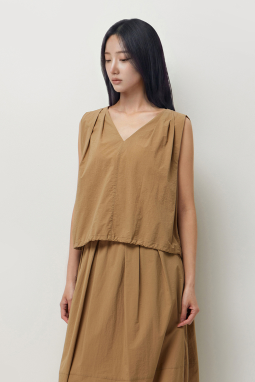 https://img.benettonmall.com/PARTS/KS/26S/SAWS52631BG_MB_D1.jpg?cb=1781170995
