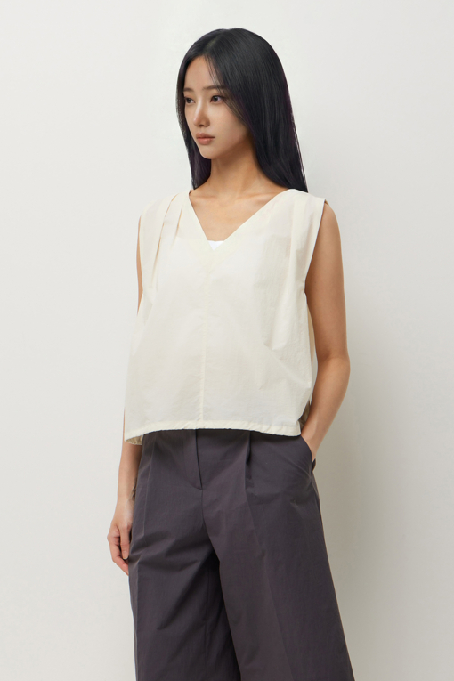 https://img.benettonmall.com/PARTS/KS/26S/SAWS52631CR_MB_D1.jpg?cb=1781170995